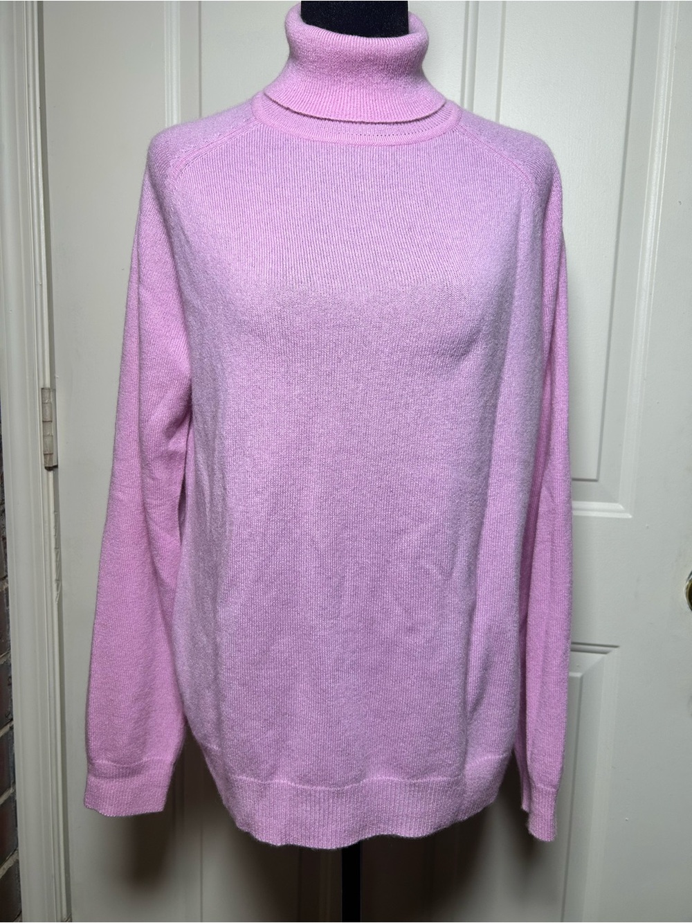 Preswick & Moore Soft Purple Turtleneck Sweater 100% Cashmere Size XL